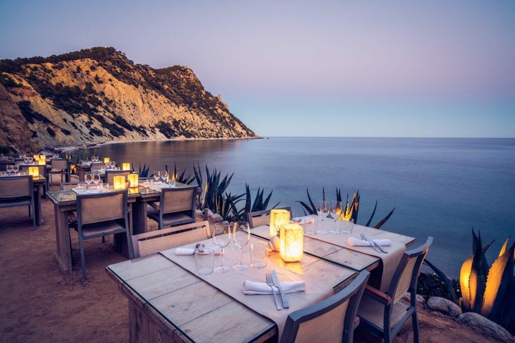 restaurant amante with sea views in Ibiza summer 2020