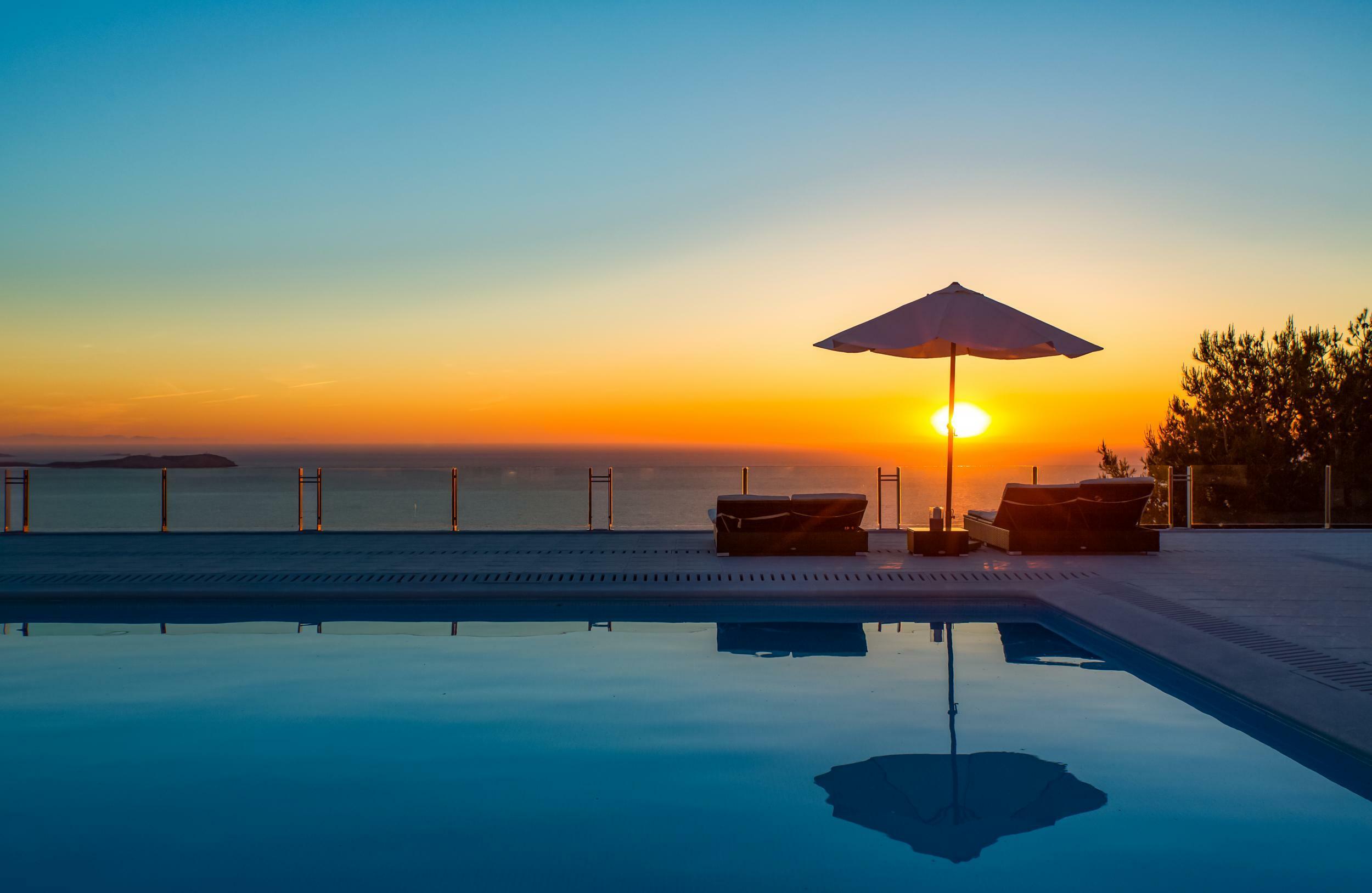 Villa in San Antonio mit Pool- und Sonnenuntergangsblick