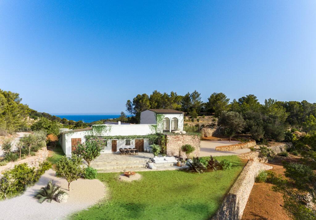 villen mit meerblick in san juan ibiza