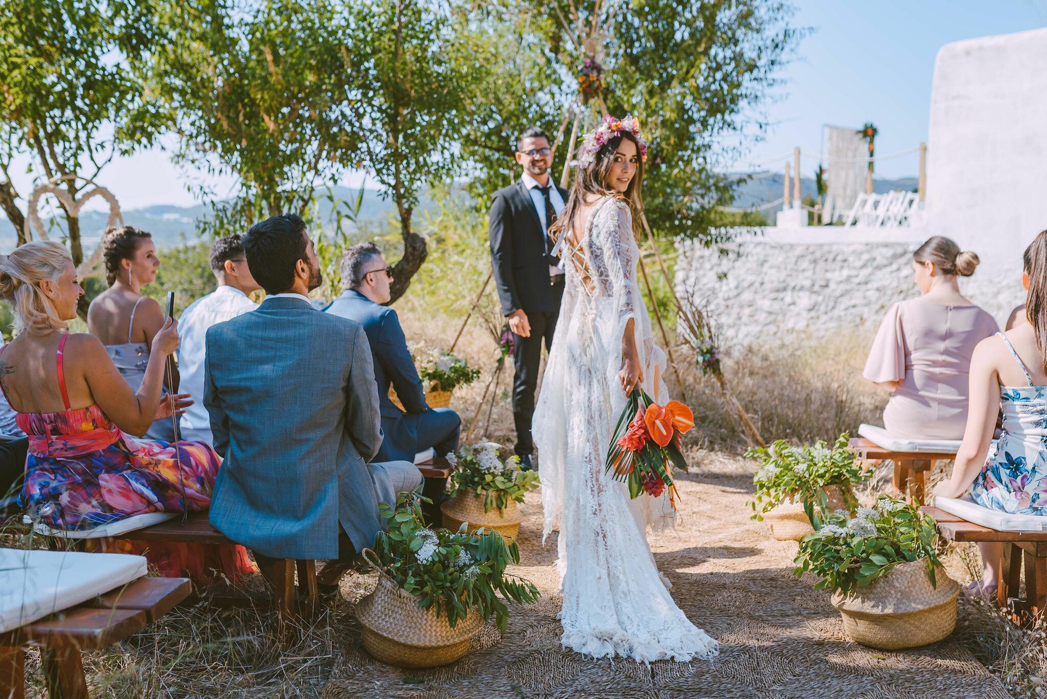 Intime Outdoor-Hochzeit in einer privaten Villa auf Ibiza
