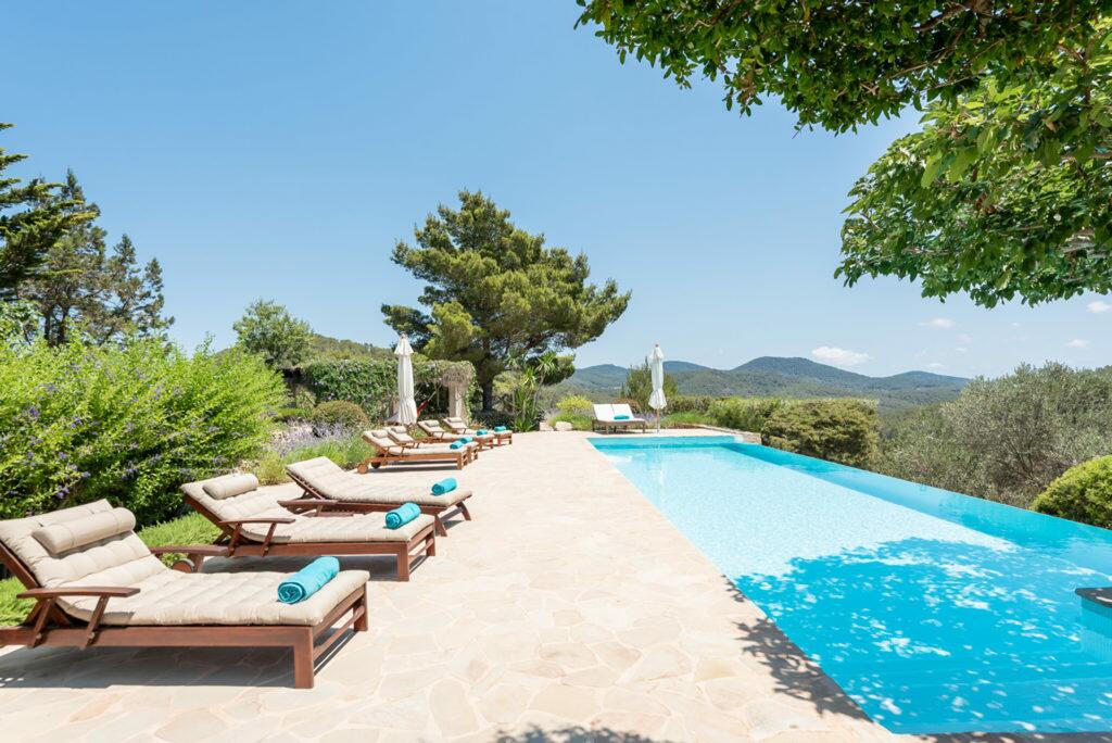 Vermietung einer Luxusvilla auf Ibiza